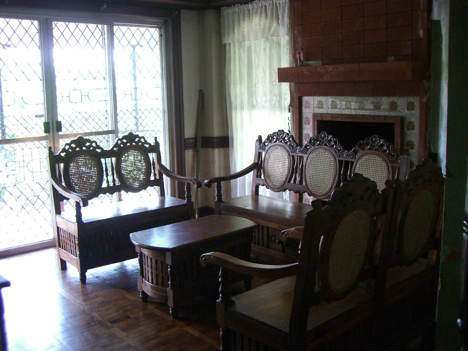 livingroombaguio.jpg